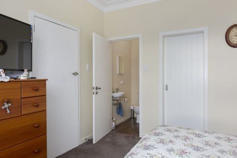 Photo of property in 32 Grove Street, Saint Kilda, Dunedin, 9012