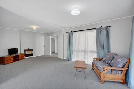 Photo of property in 87 Heta Road, Highlands Park, New Plymouth, 4312