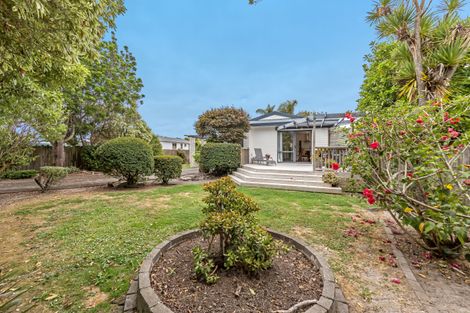 Photo of property in 137 Brightside Road, Stanmore Bay, Whangaparaoa, 0932