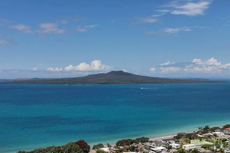 Photo of property in Sentinel Apartments, 1402/3 Northcroft Street, Takapuna, Auckland, 0622