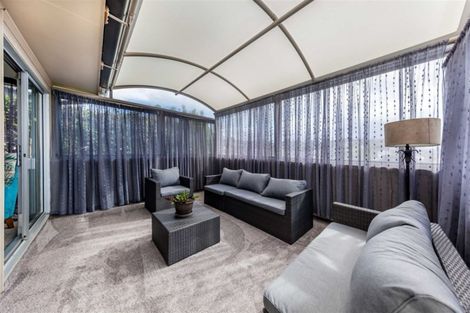 Photo of property in 25 Nor'east Drive, Northcross, Auckland, 0632