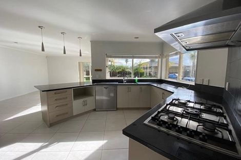 Photo of property in 30 Ben Nevis Place, Northpark, Auckland, 2013