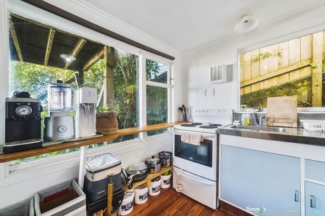 Photo of property in 4 Huntingdon Street, Northland, Wellington, 6012