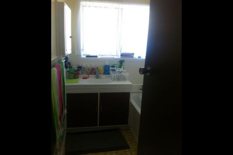 Photo of property in 2/33 Kimpton Road, Papatoetoe, Auckland, 2025