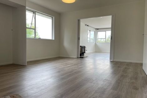 Photo of property in 31 Sequoia Place, Sunnynook, Auckland, 0620