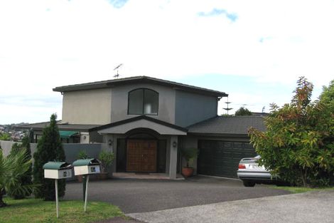 Photo of property in 8 Carl Place, Unsworth Heights, Auckland, 0632