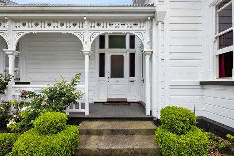 Photo of property in 58 Collins Street, Hawera, 4610