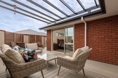 Photo of property in 8a Vernon Avenue, Takaro, Palmerston North, 4412