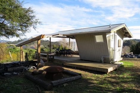 Photo of property in 95 Top Town Place, Coromandel, 3506