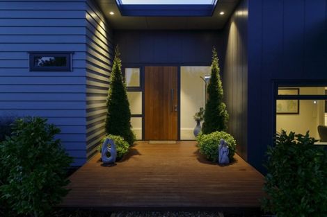 Photo of property in 55 Lomond Grove, Acacia Bay, Taupo, 3385