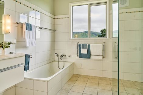 Photo of property in 92 Kaitawa Road, Hautere, Otaki, 5582