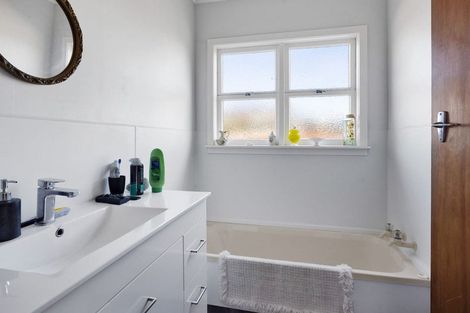 Photo of property in 253 Princes Street, Hawera, 4610