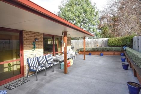 Photo of property in 5 Saint James Place, Fairfield, Dunedin, 9018