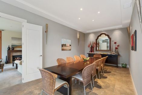 Photo of property in 118 Straven Road, Fendalton, Christchurch, 8014