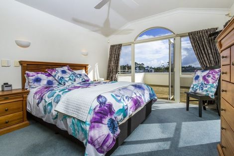 Photo of property in 121 Browns Bay Road, Browns Bay, Auckland, 0630