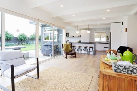 Photo of property in 32 Hillary Street, Winton, 9720