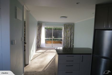 Photo of property in 1/22 Wynyard Road, Mount Eden, Auckland, 1024
