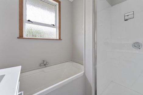 Photo of property in 27 Cavendish Crescent, Awapuni, Palmerston North, 4412