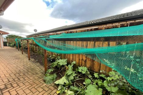 Photo of property in 5 Castlehill Court, Wattle Downs, Auckland, 2103