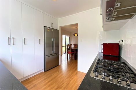 Photo of property in 16 Cherub Place, West Harbour, Auckland, 0618