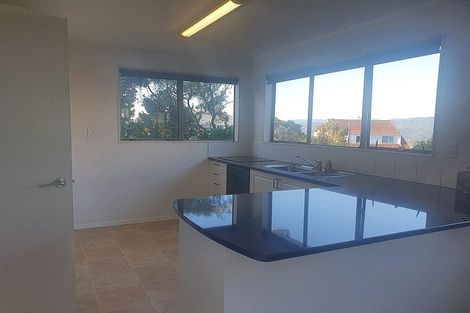 Photo of property in 64 Cypress Drive, Maungaraki, Lower Hutt, 5010