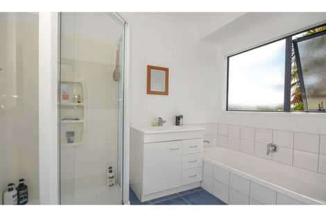 Photo of property in 890a Waimate Road North, Waimate North, Kerikeri, 0293