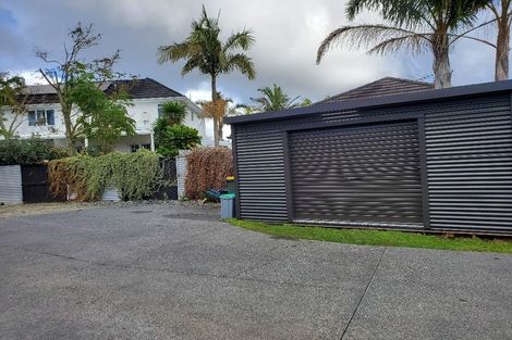 Photo of property in 20 Te Wharau Drive, Greenhithe, Auckland, 0632