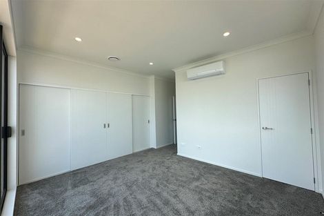 Photo of property in 14 Parahau Road, Papakura, 2110