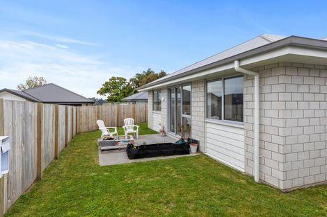Photo of property in 9 Te Rehutai Rise, Welcome Bay, Tauranga, 3112