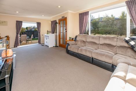 Photo of property in 8 Lindon Street, Rangiora, 7400
