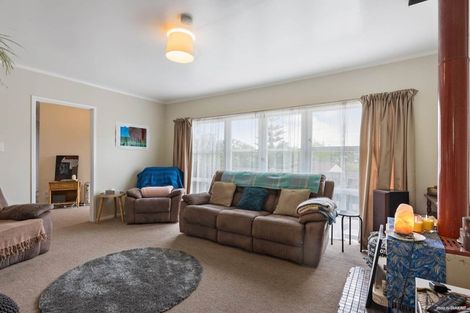 Photo of property in 25 Meilland Place, Glen Eden, Auckland, 0602