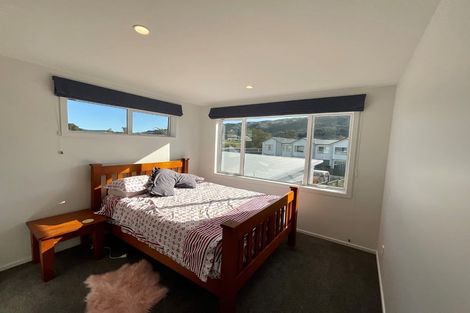 Photo of property in 11 Kamana Way, Kenepuru, Porirua, 5022