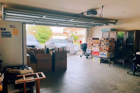 Photo of property in 11 Liffey Drive, East Tamaki, Auckland, 2013