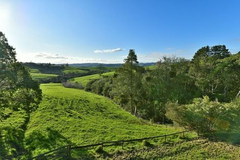 Photo of property in 245 Anderson Road, Helensville, 0875