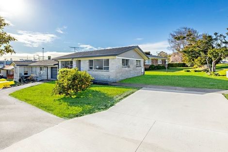Photo of property in 1/30 Coles Crescent, Papakura, 2110