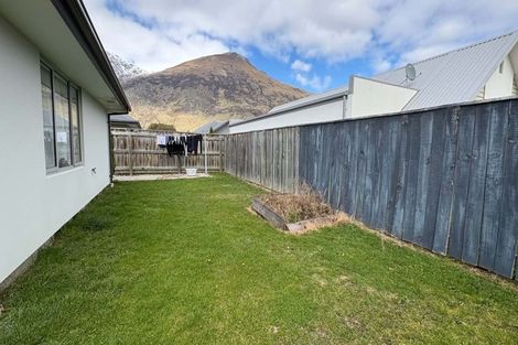 Photo of property in 4 Judge And Jury Drive, Lake Hayes, Queenstown, 9304