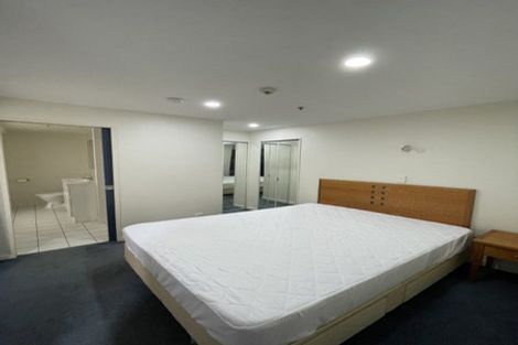 Photo of property in Terrace Heights Apartments, 4e/163 The Terrace, Wellington Central, Wellington, 6011