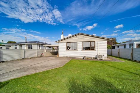 Photo of property in 13 Bone Crescent, Hawera, 4610