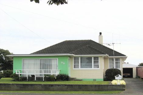 Photo of property in 99 Harper Street, Gonville, Whanganui, 4501
