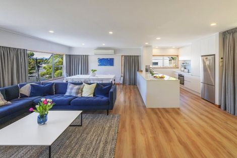 Photo of property in 77 Spencer Street, Crofton Downs, Wellington, 6035