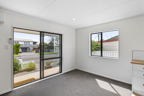 Photo of property in 42 Quinn Road, Levin, 5510