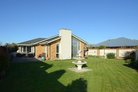 Photo of property in 11 Oratia Grove, Northwood, Christchurch, 8051