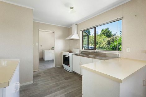 Photo of property in 124 Athenree Road, Athenree, Katikati, 3177