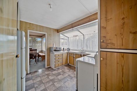 Photo of property in 9 Sutton Avenue, Mangere East, Auckland, 2024