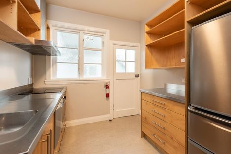 Photo of property in Ionian Flats, 123-125 Brougham Street, Mount Victoria, Wellington, 6011