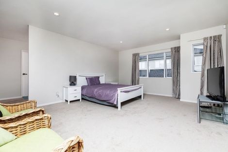 Photo of property in 45 Golden Morning Drive, Albany Heights, Auckland, 0632