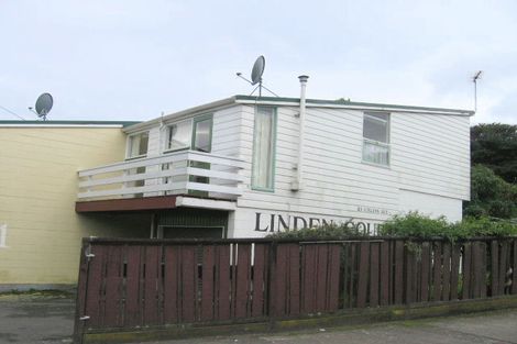 Photo of property in 9/23 Collins Avenue, Tawa, Wellington, 5028
