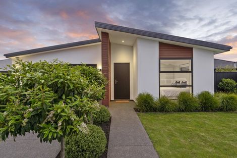 Photo of property in 6 Maka Lane, Halswell, Christchurch, 8025