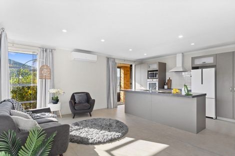 Photo of property in 8 Pat Bishop Place, Papamoa Beach, Papamoa, 3118