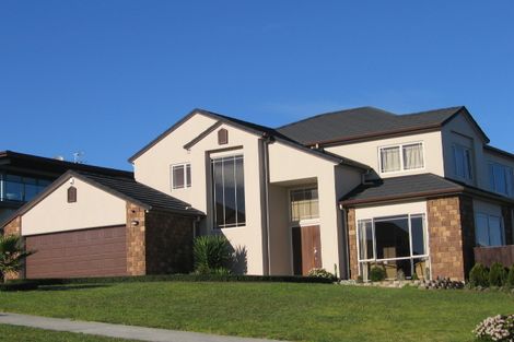 Photo of property in 25 Dunvegan Rise, East Tamaki Heights, Auckland, 2016